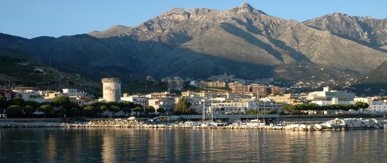 Maison Morgana Formia Exterior foto